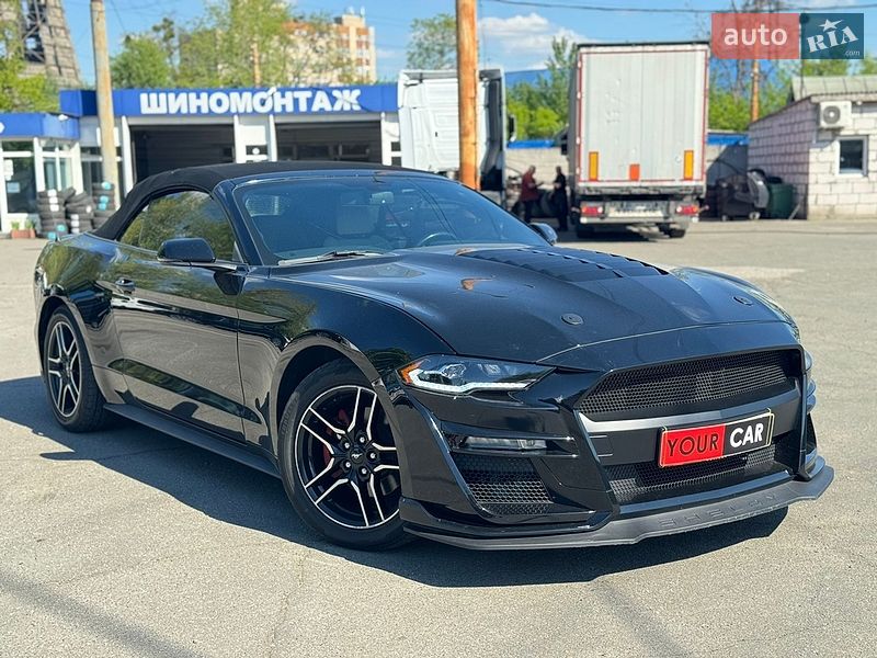 Кабриолет Ford Mustang 2019 в Киеве