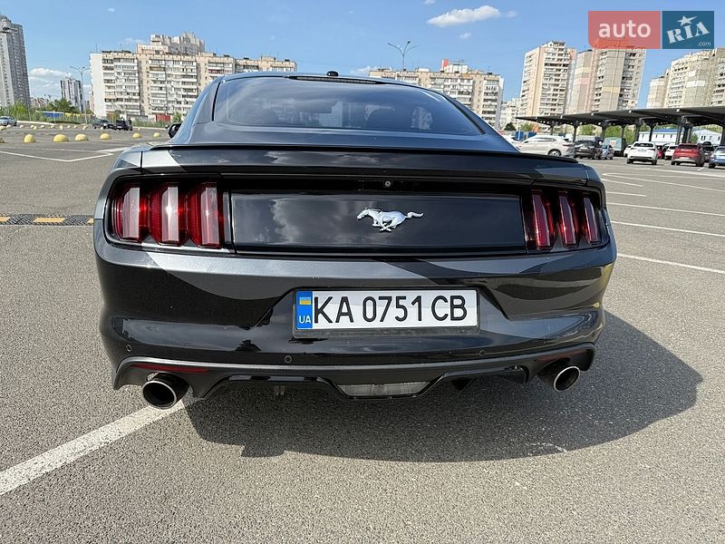 Купе Ford Mustang 2015 в Киеве