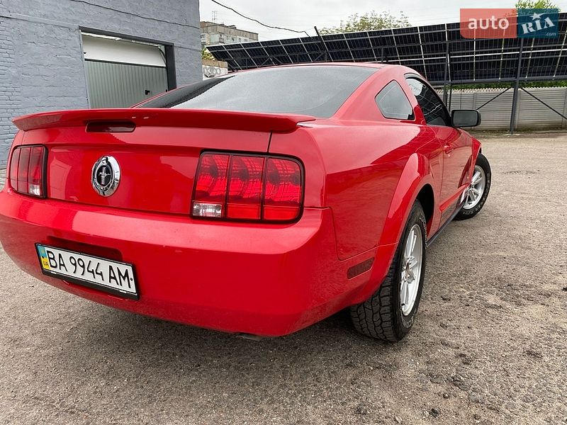 Купе Ford Mustang 2008 в Кропивницком