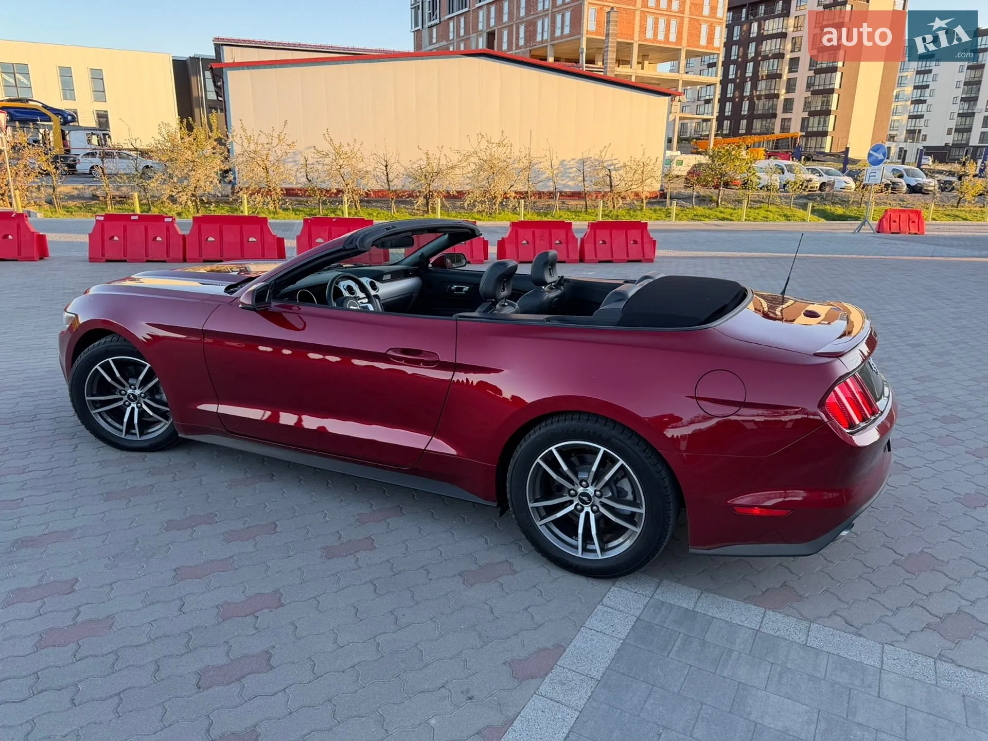 2016 Ford Mustang - мініатюра 11