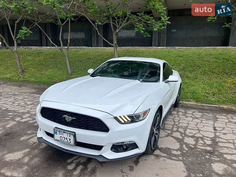 Купе Ford Mustang 2015 в Сумах
