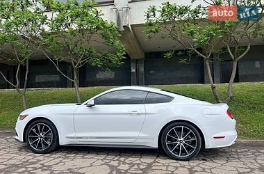 Купе Ford Mustang 2015 в Сумах