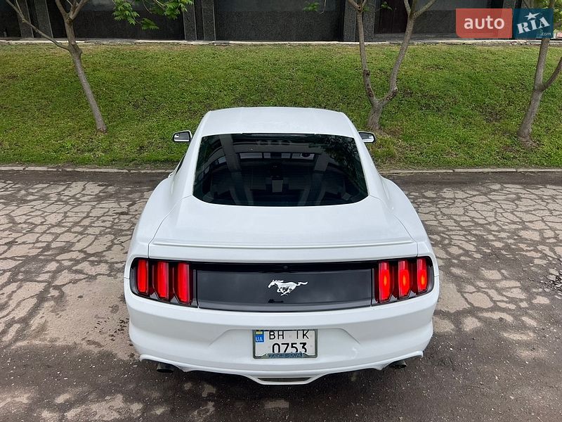 Купе Ford Mustang 2015 в Сумах