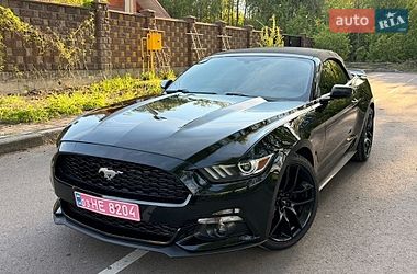 Кабриолет Ford Mustang 2015 в Ровно