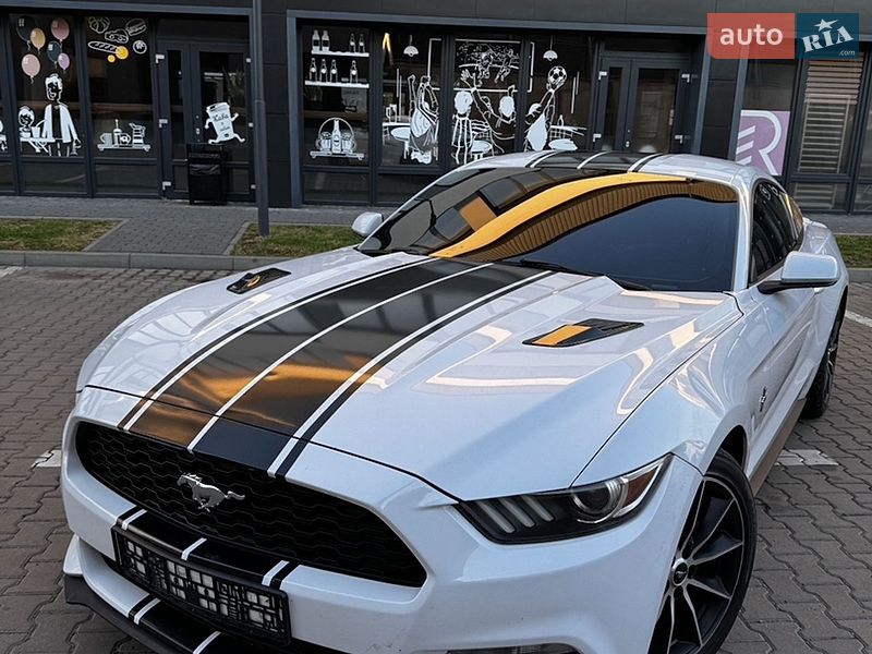 Купе Ford Mustang 2015 в Ивано-Франковске