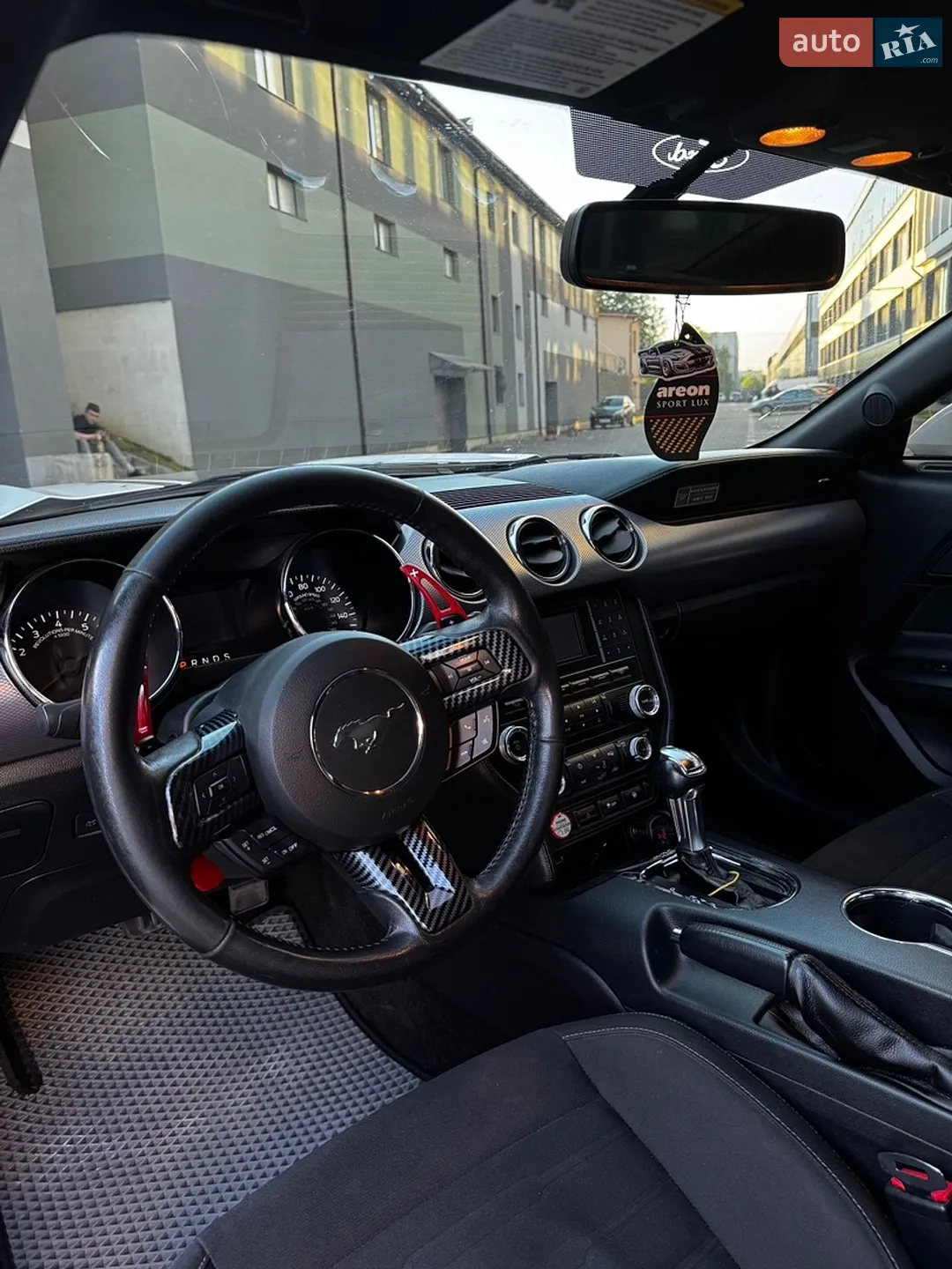 2015 Ford Mustang - мініатюра 12
