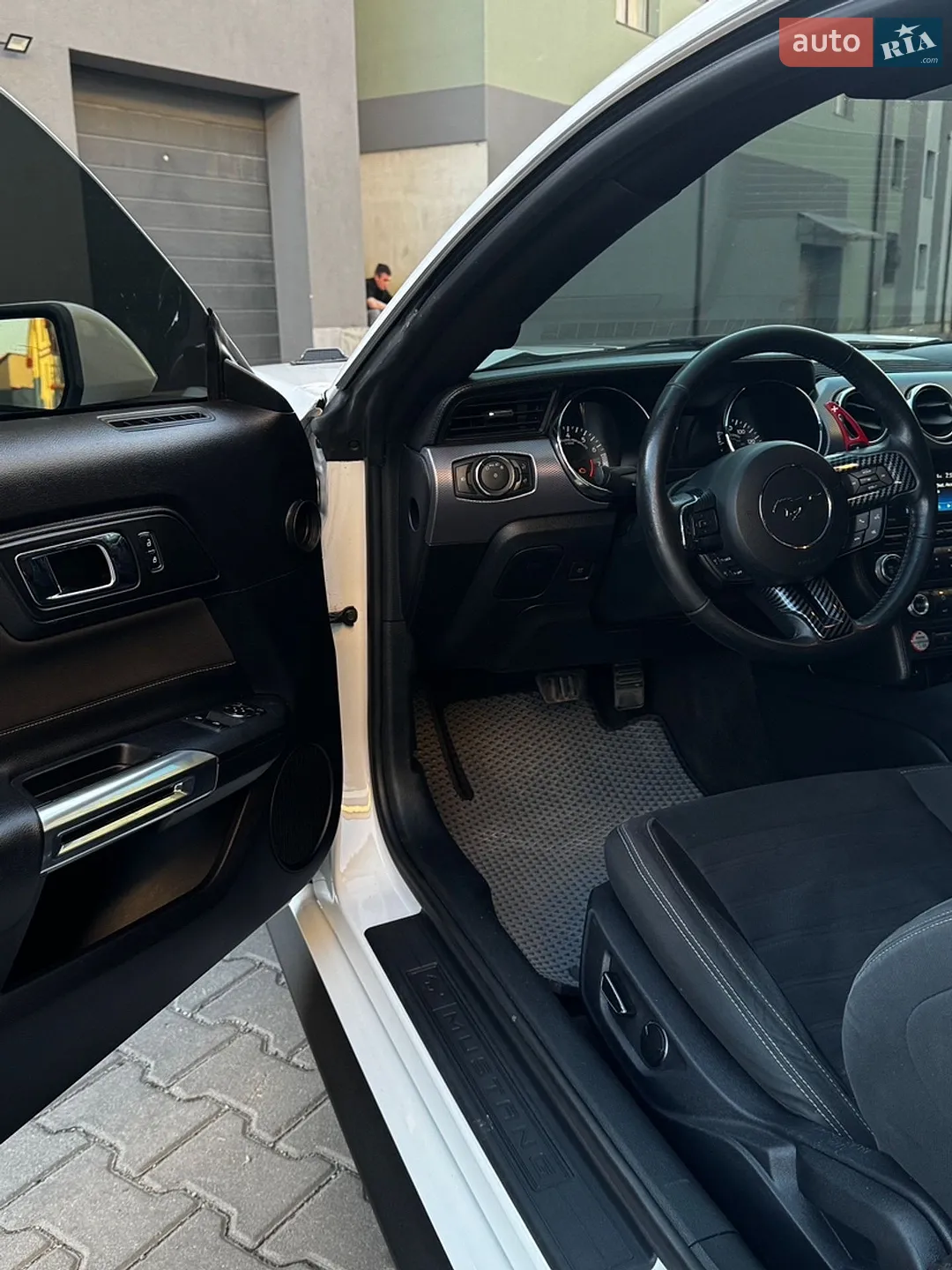 2015 Ford Mustang - мініатюра 17