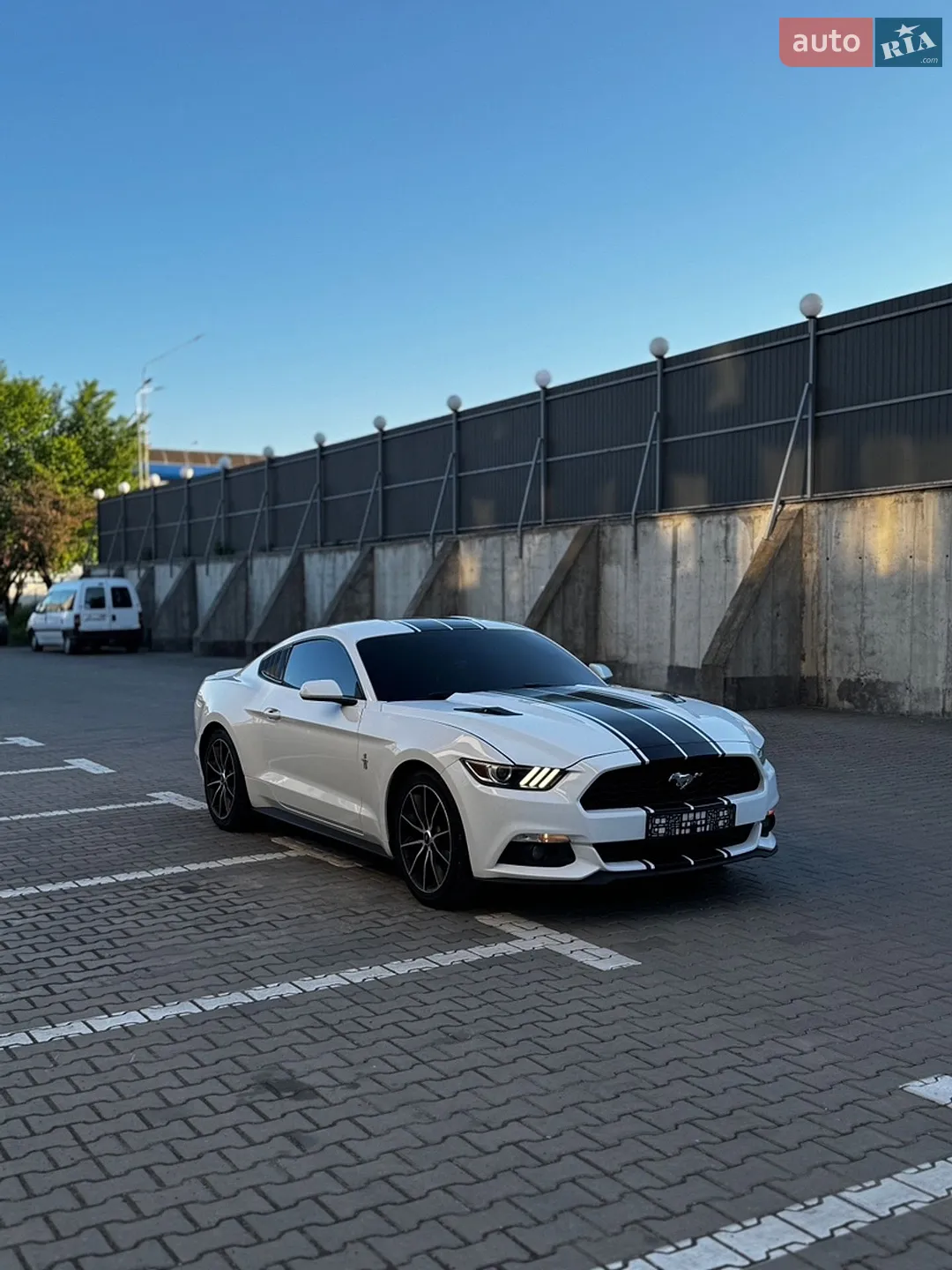 2015 Ford Mustang - мініатюра 6