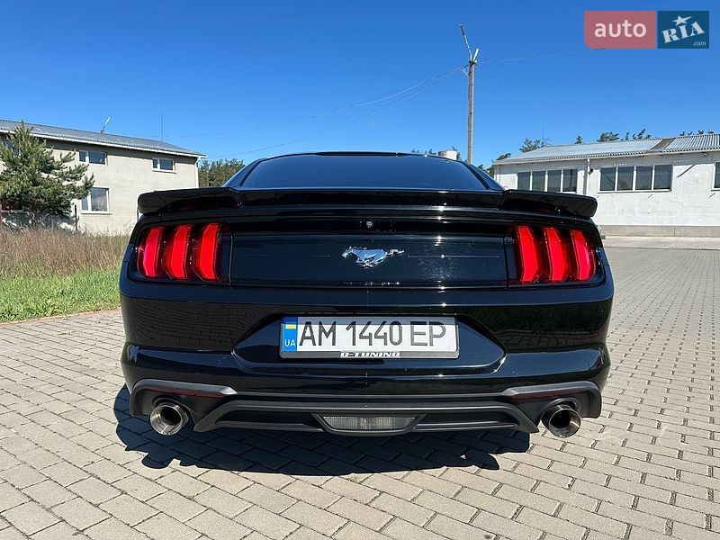 Купе Ford Mustang 2018 в Києві