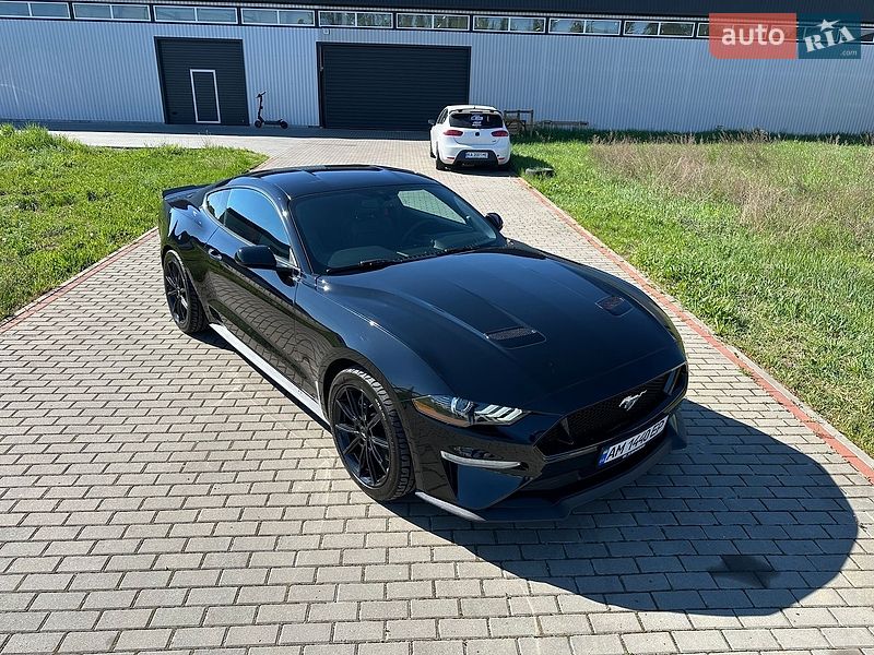 Купе Ford Mustang 2018 в Києві