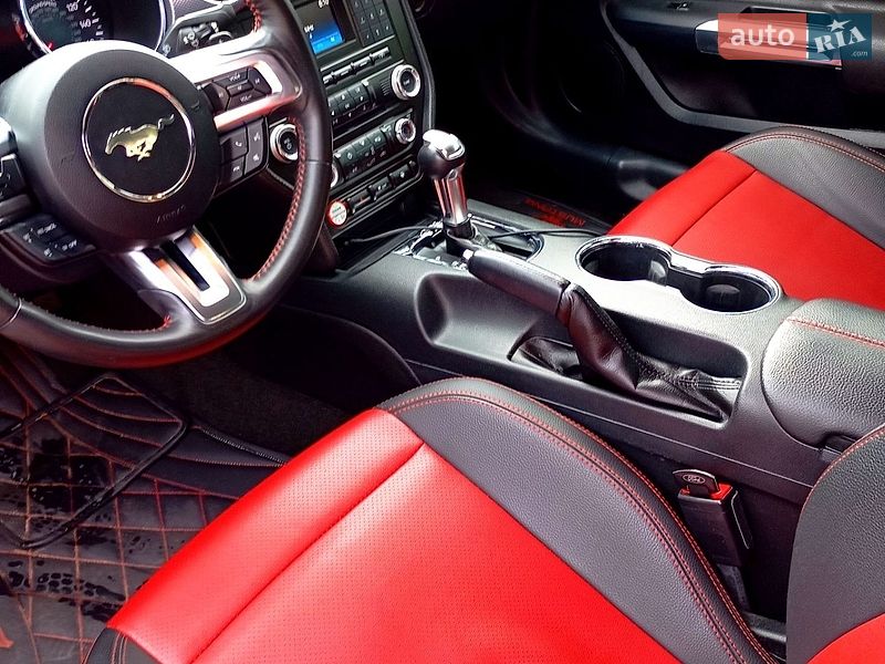 Купе Ford Mustang 2015 в Черкассах