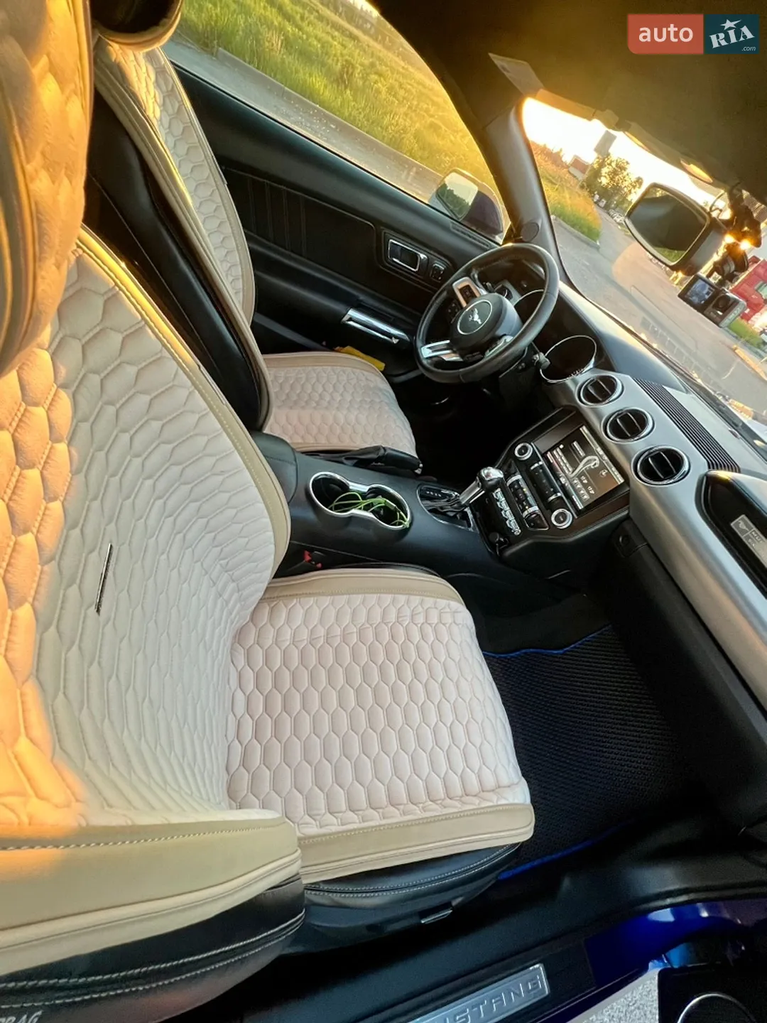 2015 Ford Mustang - мініатюра 24