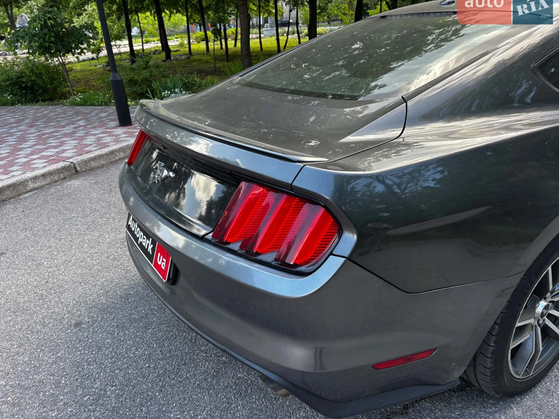 2014 Ford Mustang - мініатюра 12