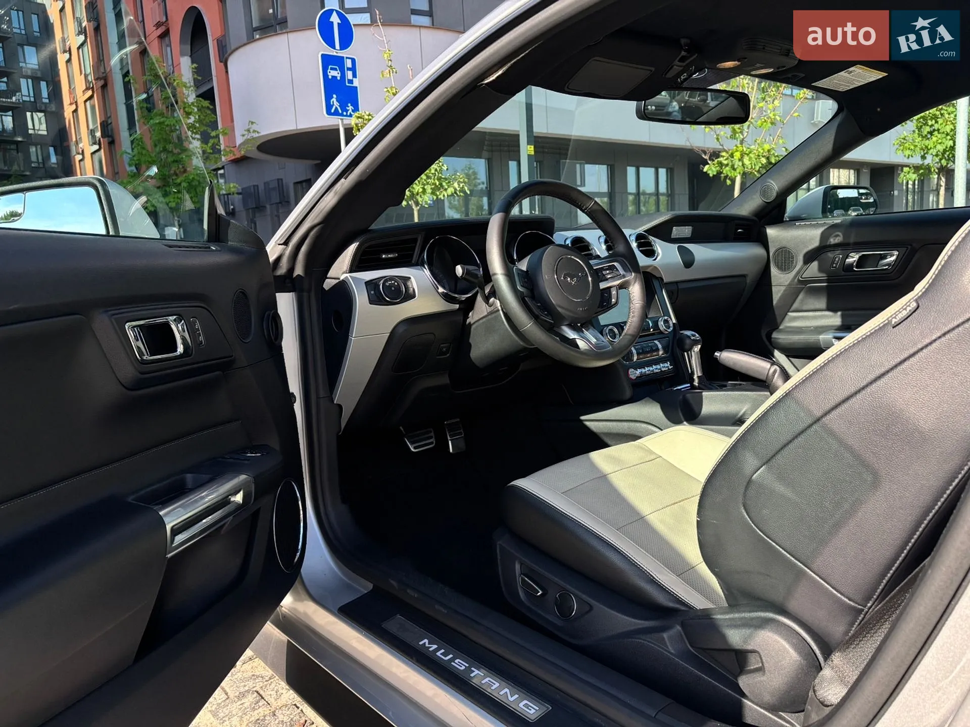 2014 Ford Mustang - мініатюра 11