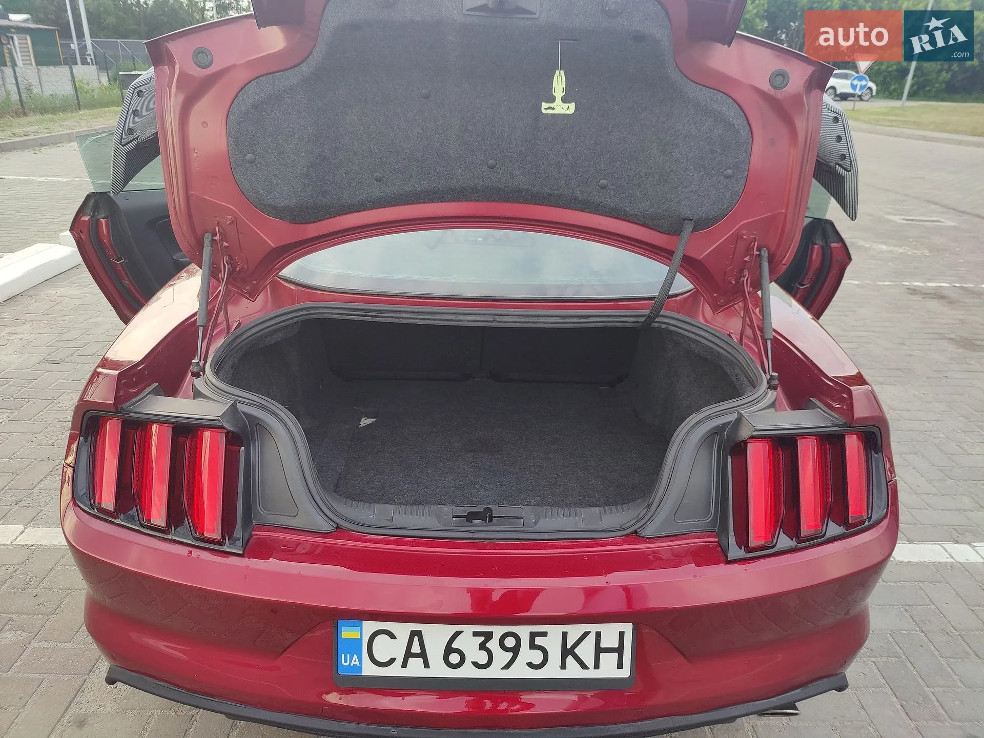 2017 Ford Mustang - мініатюра 18
