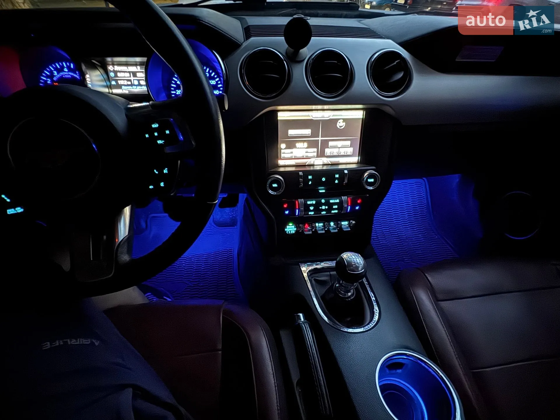 2015 Ford Mustang - мініатюра 4