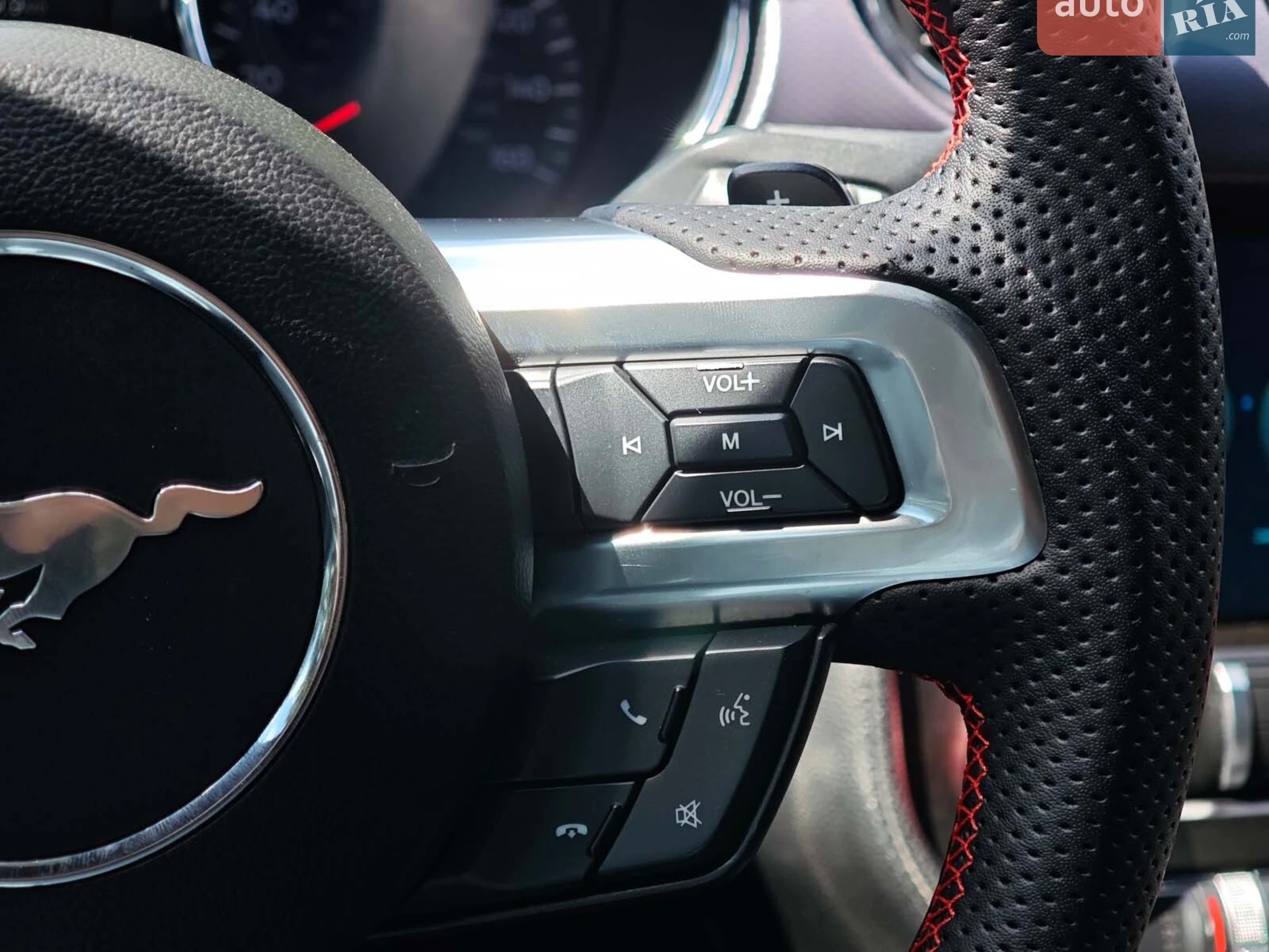 2014 Ford Mustang - мініатюра 32