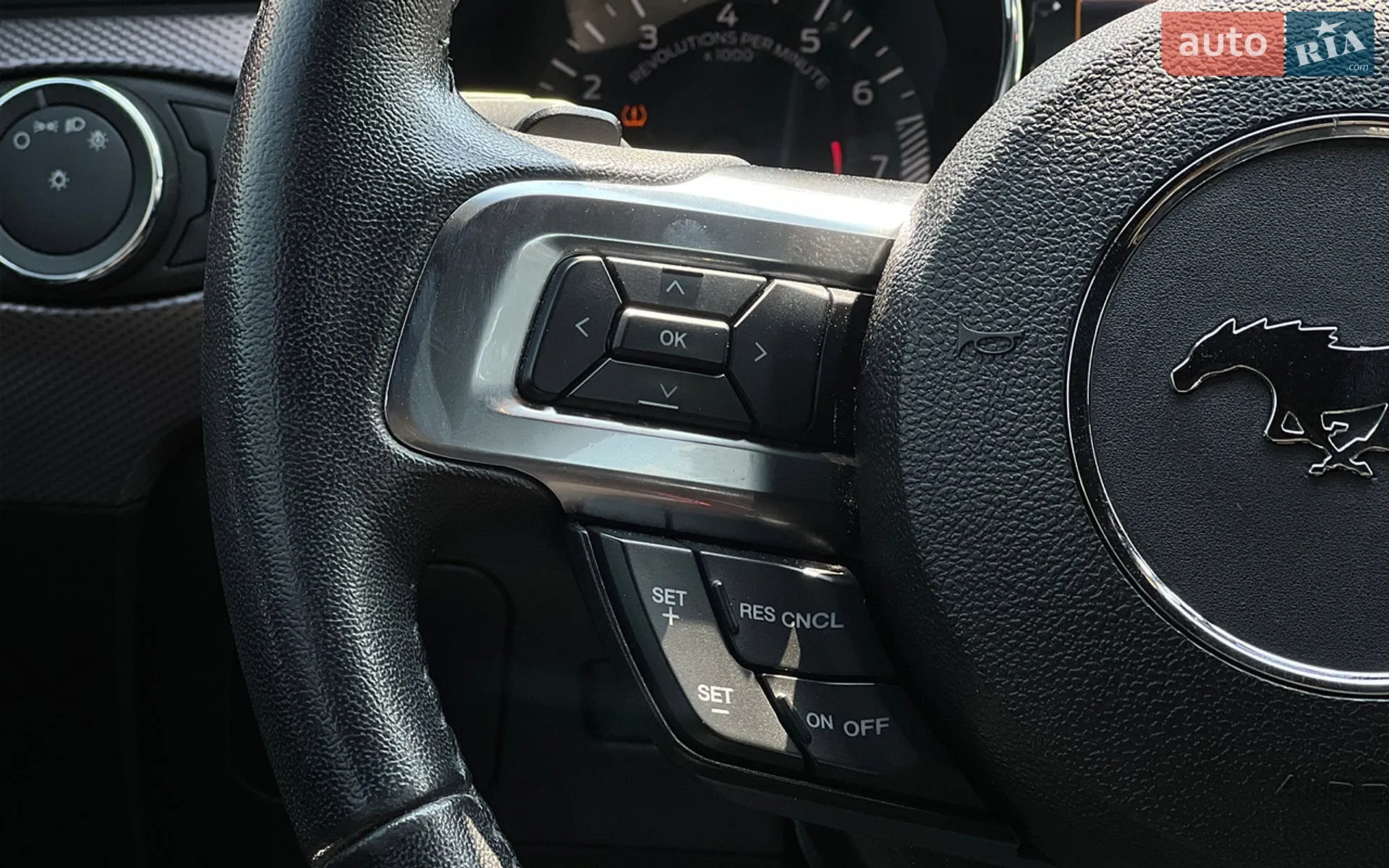2017 Ford Mustang - мініатюра 12