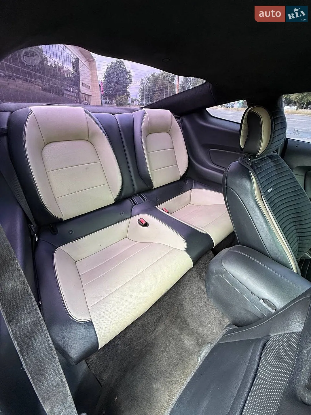 2014 Ford Mustang - мініатюра 12