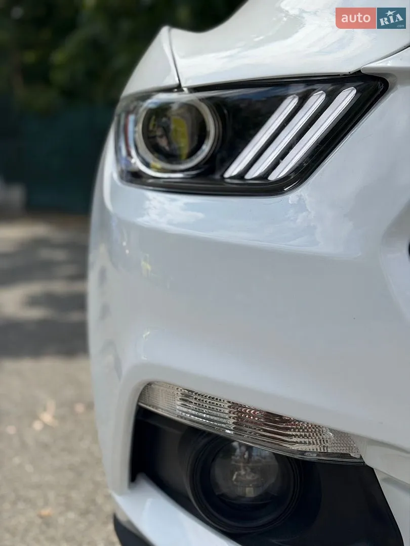 2015 Ford Mustang - мініатюра 13