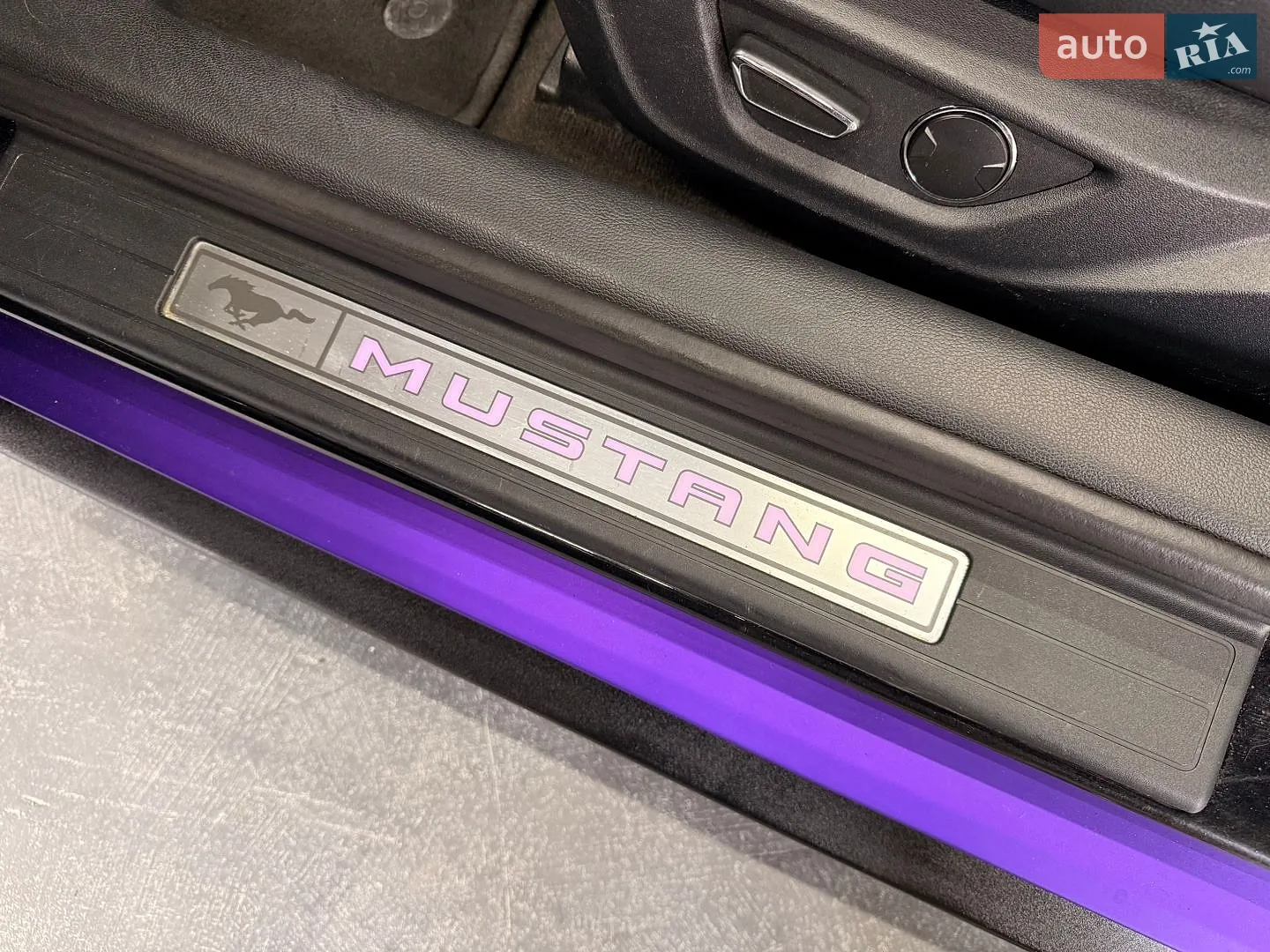 2015 Ford Mustang - мініатюра 11