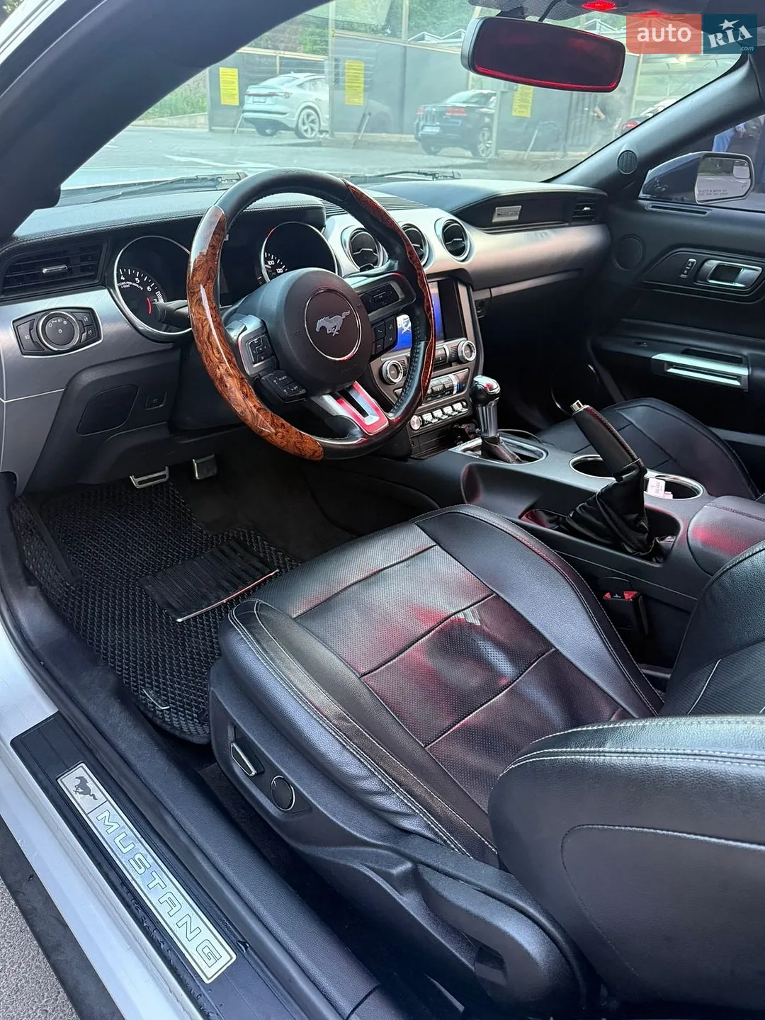 2017 Ford Mustang - мініатюра 15