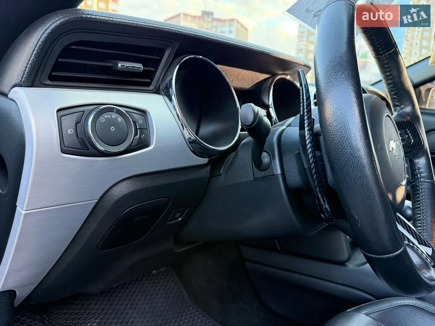 2015 Ford Mustang - мініатюра 31