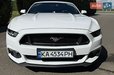Кабріолет Ford Mustang 2016 в Києві