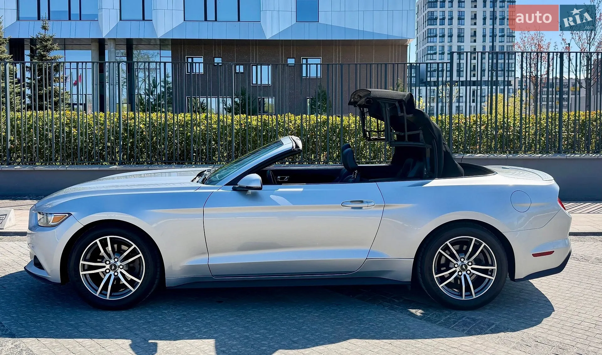 2015 Ford Mustang - мініатюра 15