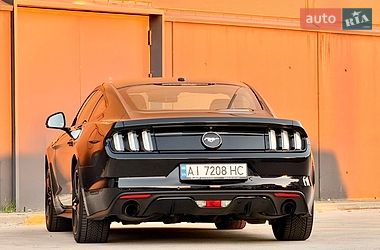 Купе Ford Mustang 2016 в Киеве
