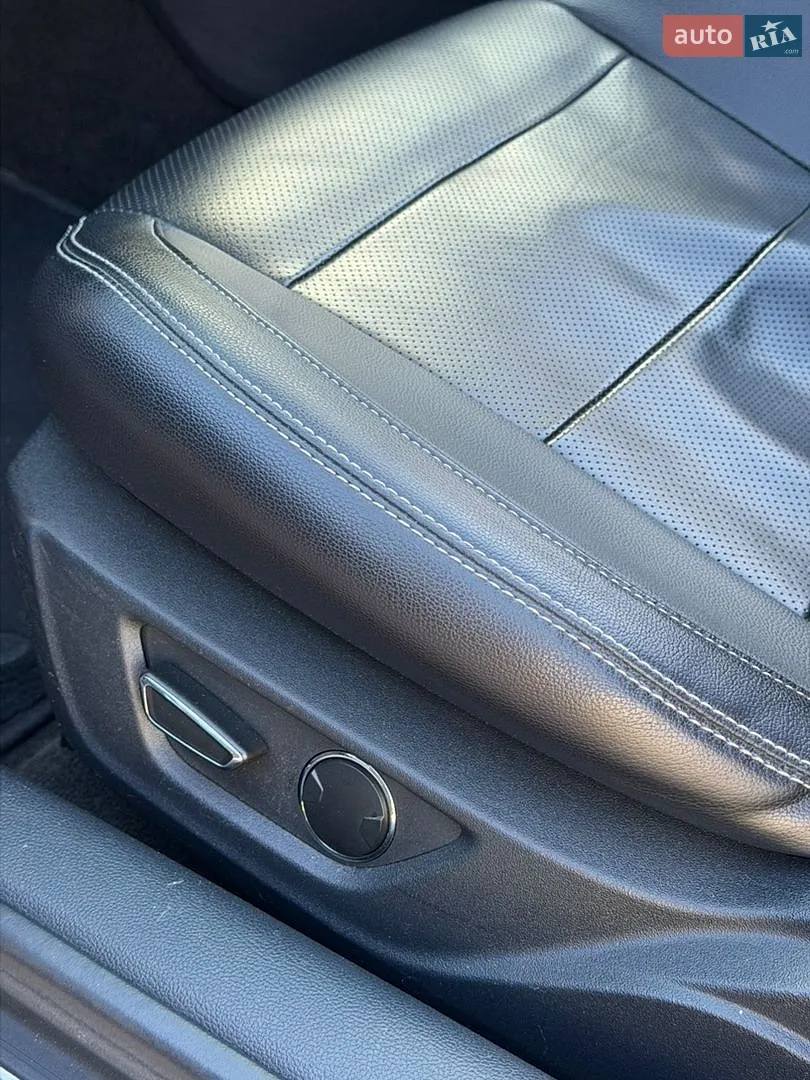2015 Ford Mustang - мініатюра 26