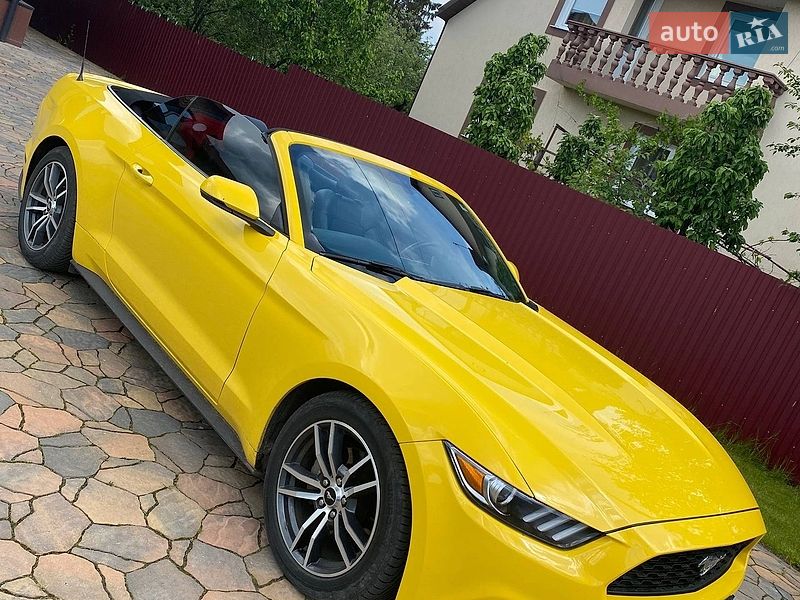 Кабриолет Ford Mustang 2015 в Любомле