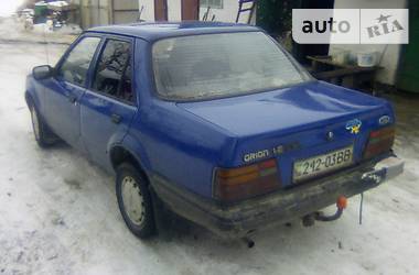 Седан Ford Orion 1987 в Ружині