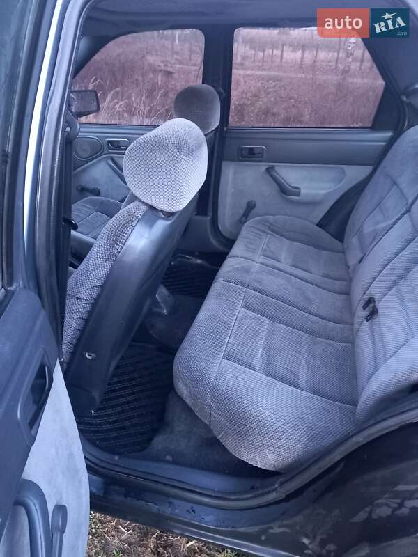 Седан Ford Orion 1991 в Коломые