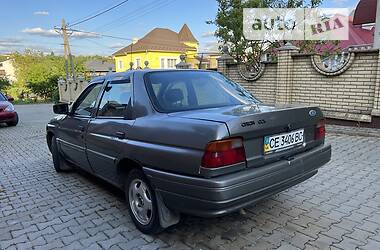 Седан Ford Orion 1990 в Чернівцях