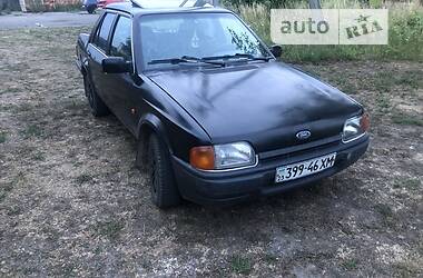 Седан Ford Orion 1989 в Волочиске