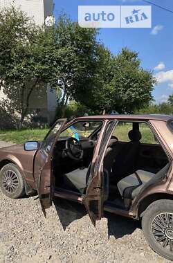 Седан Ford Orion 1987 в  фото 24 Седан Ford Orion 1987 в