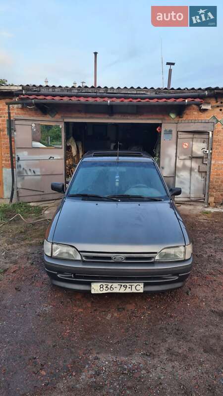 Седан Ford Orion 1991 в Сокале