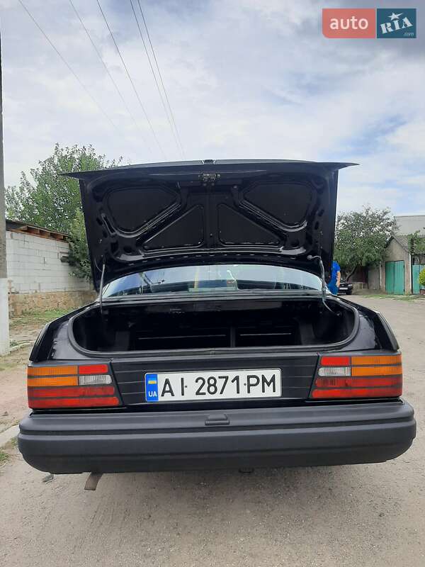 Седан Ford Orion 1990 в Ямполе