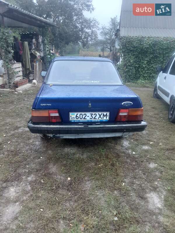 Седан Ford Orion 1984 в Дунаївцях