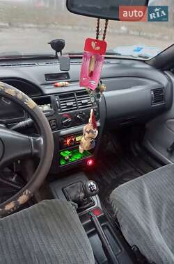 Седан Ford Orion 1992 в Полтаве