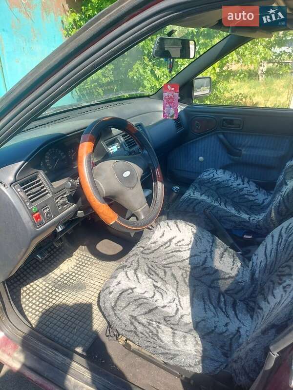 Седан Ford Orion 1992 в Измаиле