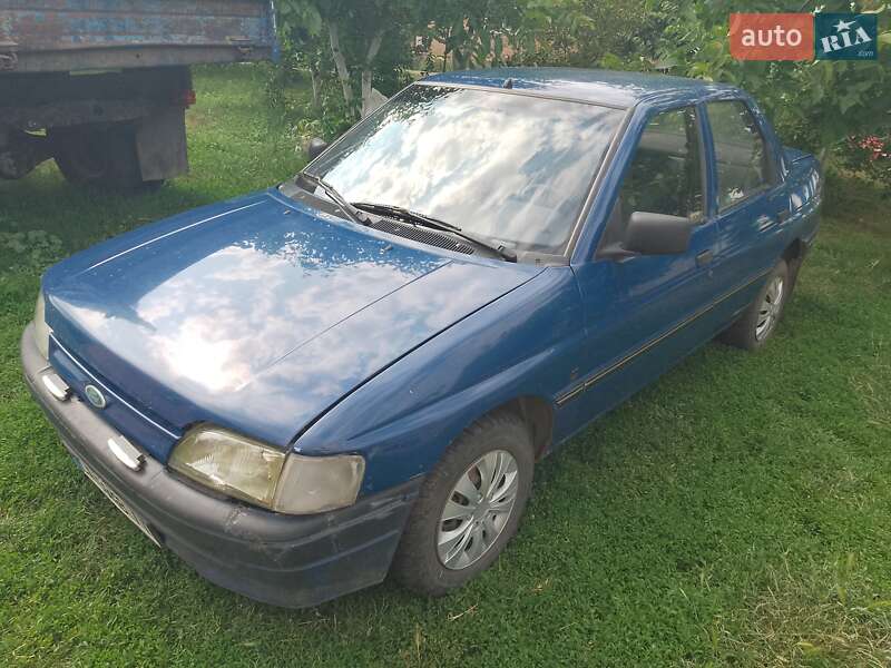 Седан Ford Orion 1992 в 