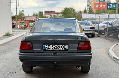 Седан Ford Orion 1992 в 