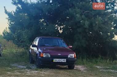 Седан Ford Orion 1989 в Киеве