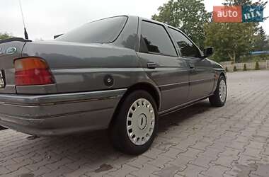 Седан Ford Orion 1992 в 