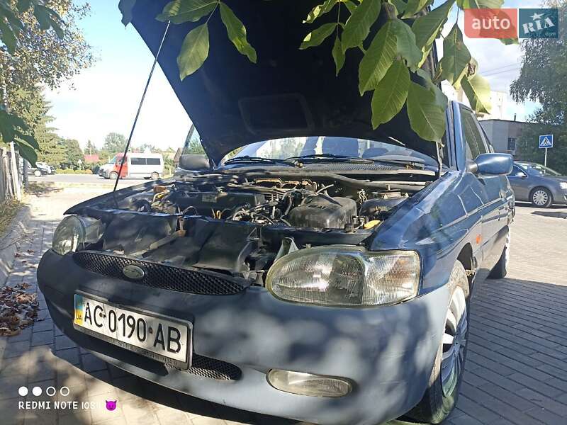 Седан Ford Orion 1991 в Луцке