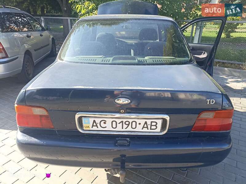 Седан Ford Orion 1991 в Луцке