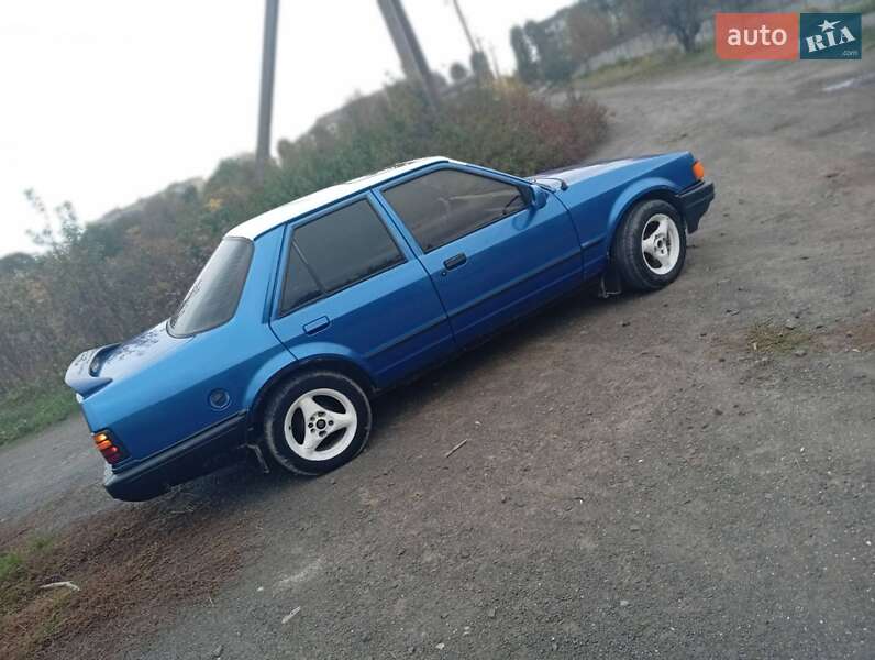 Седан Ford Orion 1988 в Летичіві