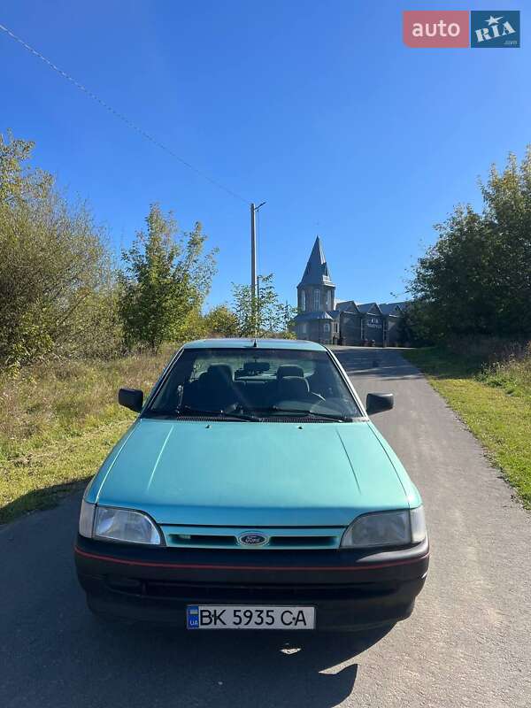 Седан Ford Orion 1990 в Ровно фото 7 Седан Ford Orion 1990 в Ровно